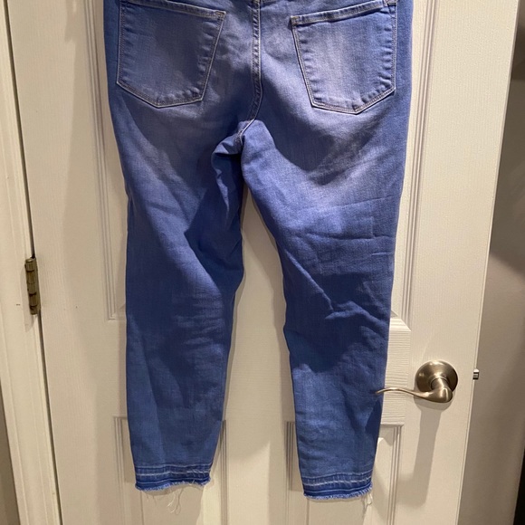 Mossimo Jeans - Picture 3 of 5